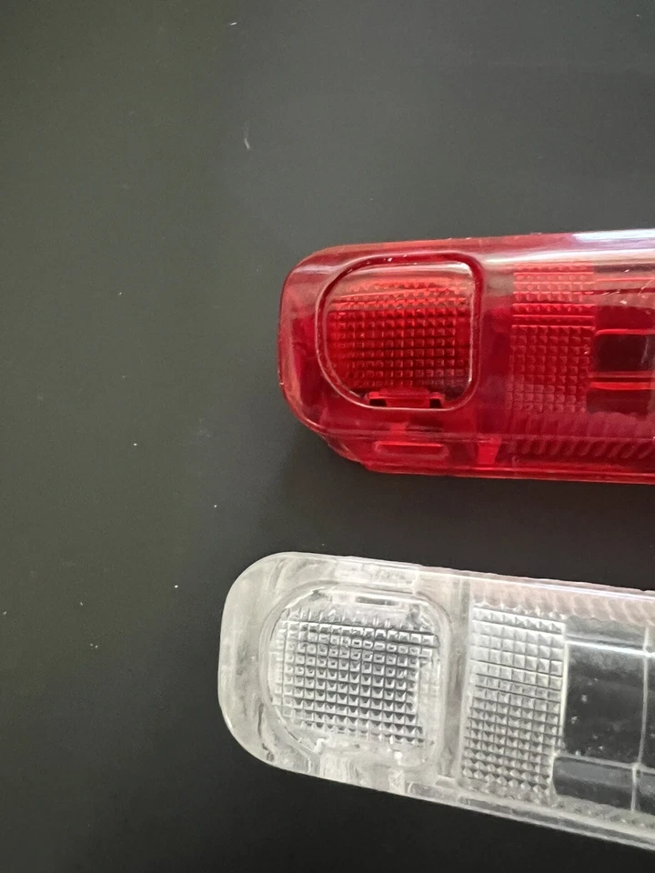 1993 1997 HONDA CRX CIVIC DEL SOL ALL CLEAR 3RD BRAKE LIGHT LENS W SCREW COVERS - Image 3 of 4