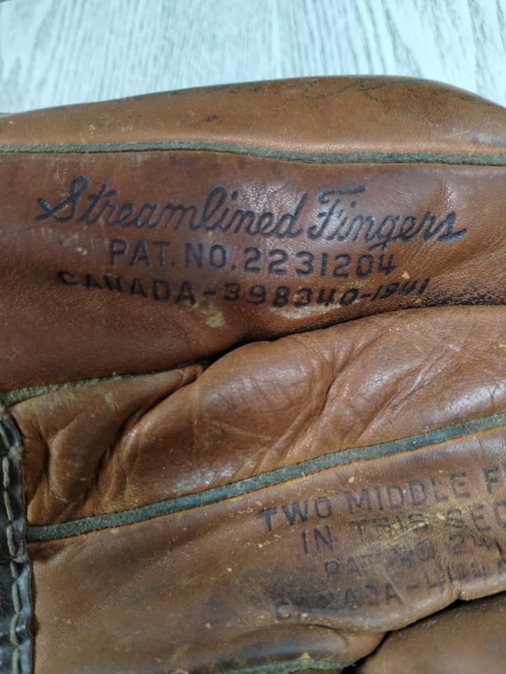 Gant De Baseball Wilson Hawk RHT 4 Doigts - Modèle A2190 De 1947 (Vintage)