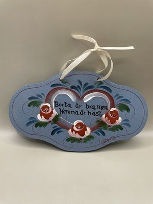 VTG 1991 SWEDISH Signed By D. Johnson FLORAL WOOD WALL PLAQUE HANGING Grannycore