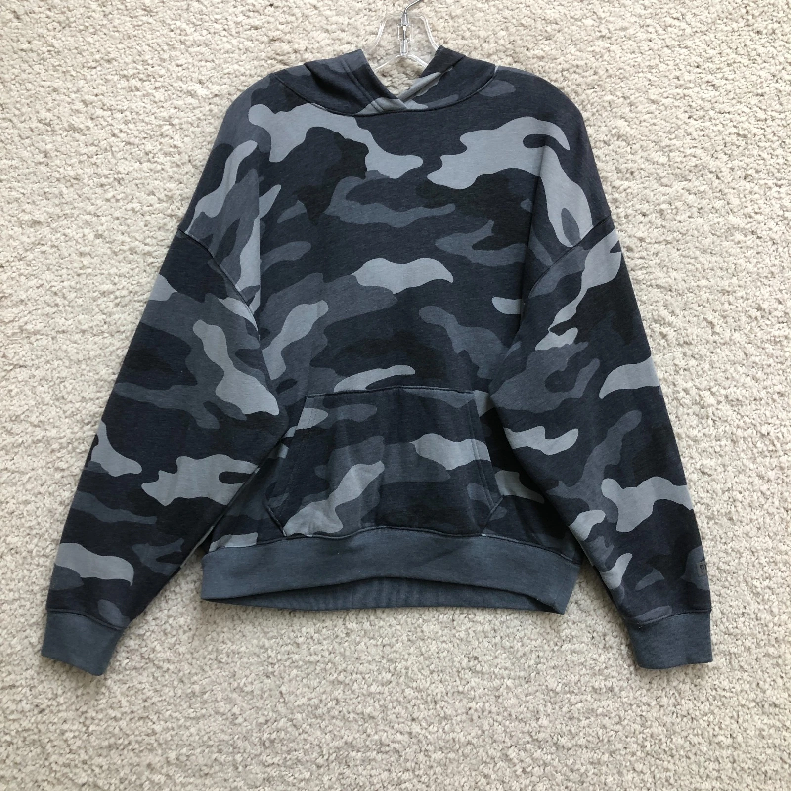 PINK Victorias Secret Hoodie Small Adult Gray Camo Pullover Pocket Casual Womens