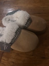 White Mountain Women's Beige Faux Suede Faux Fur Lined Slippers Size Medium 7/8