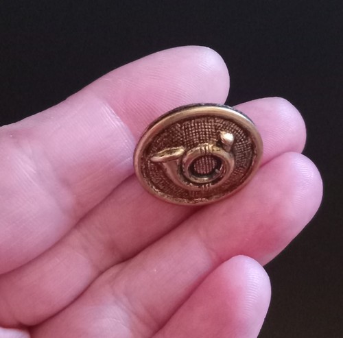 Unique Old Vintage Bugle Horn Metal Clothing Uniform Button - Picture 3 of 4