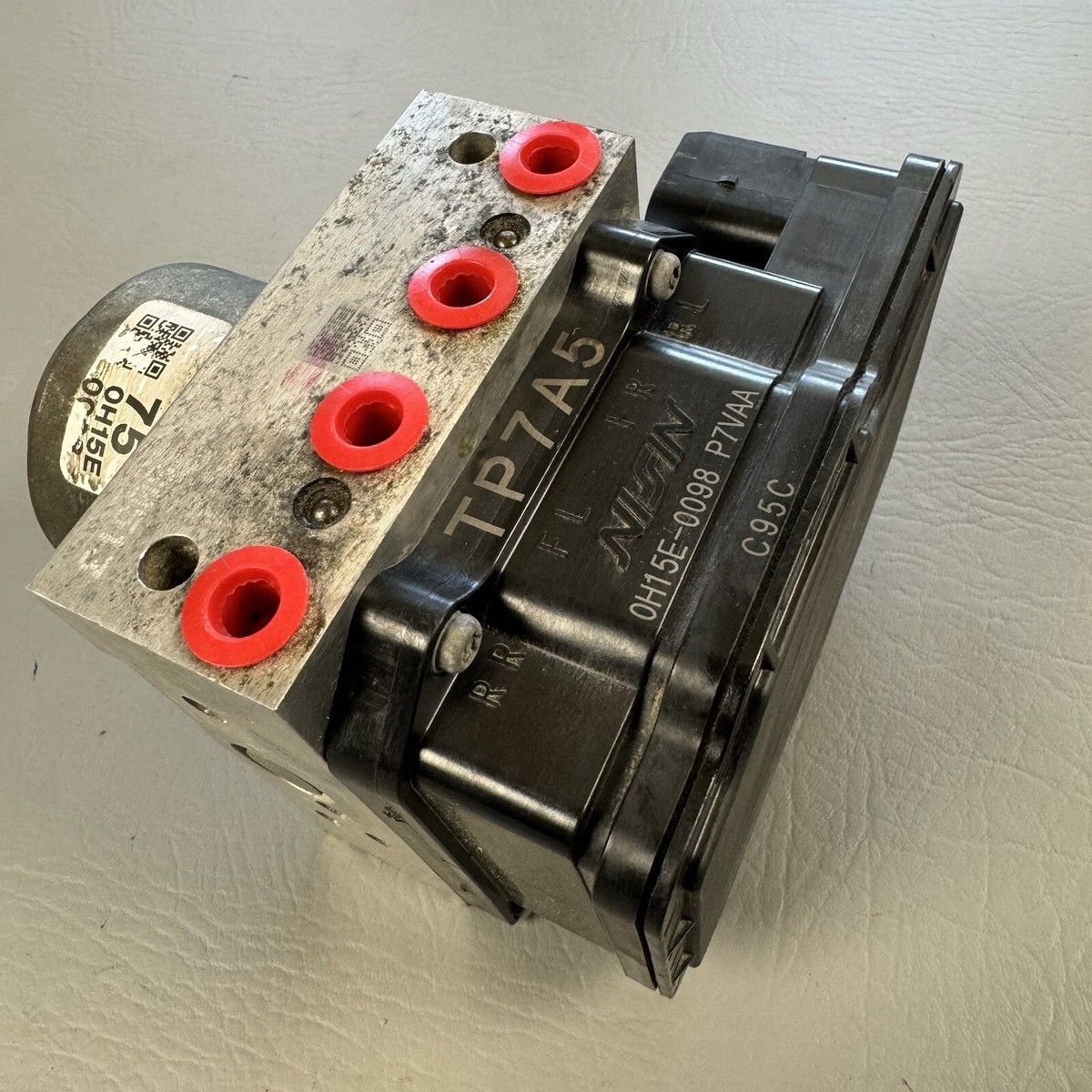 2010-2012 HONDA CROSSTOUR ABS Pump Module VSA Modulator Valve