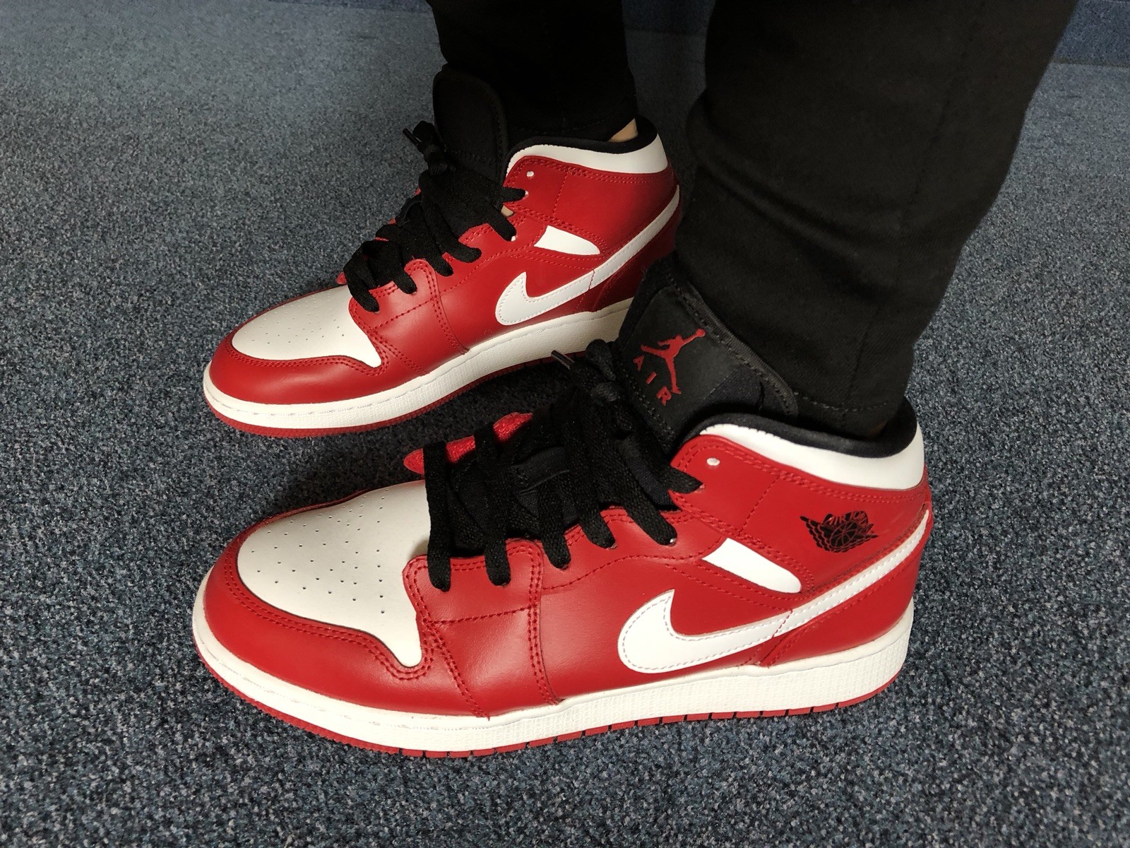 Nike Air Jordan Hightop Sneaker Schuhe Trainer Fashion Rot Größe 40 Wie Neu Nike Air Jordan Hightop Sneaker Schuhe Trainer Fashion Rot Größe 40 Wie Neu