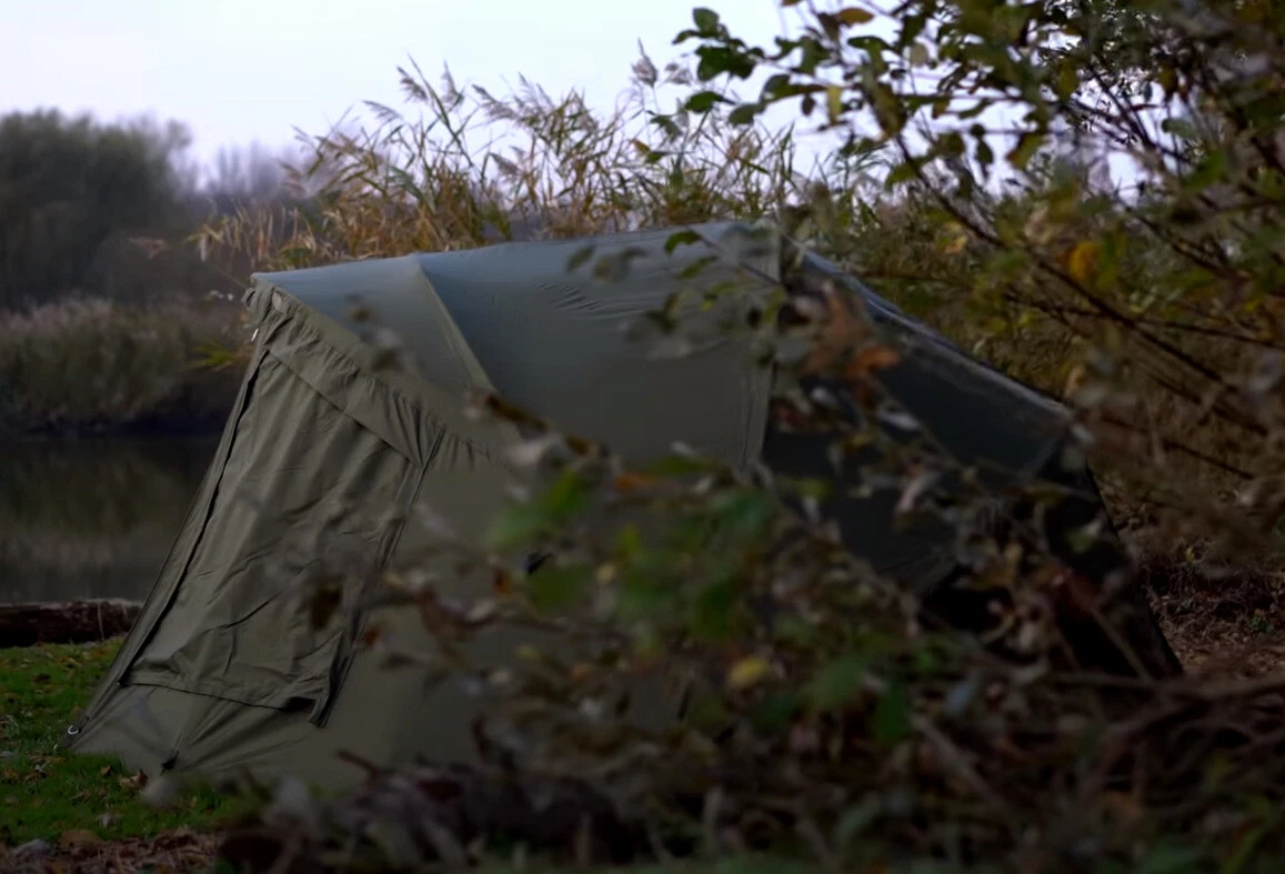 Trakker Armo Mk2 Man Bivvy with Vents Wrap Fishdropper 49 OFF trakker-armo-mk2-man-bivvy-with-vents-wrap-fishdropper-49-off