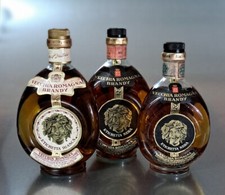 Brandy Vecchia Romagna etichetta Bianca/Nera Vintage - 40%vol.