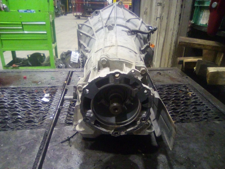 2019 Chevrolet Silverado 1500 Transmission 3108984 - Image 4 of 4