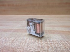 Siemens V23037-A0002-A101 Relay V23037A0002A101