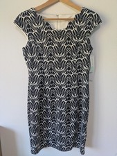 Wisp NEW Women's Marianne Scallop Stretchy Pencil Dress Black And White Size 4