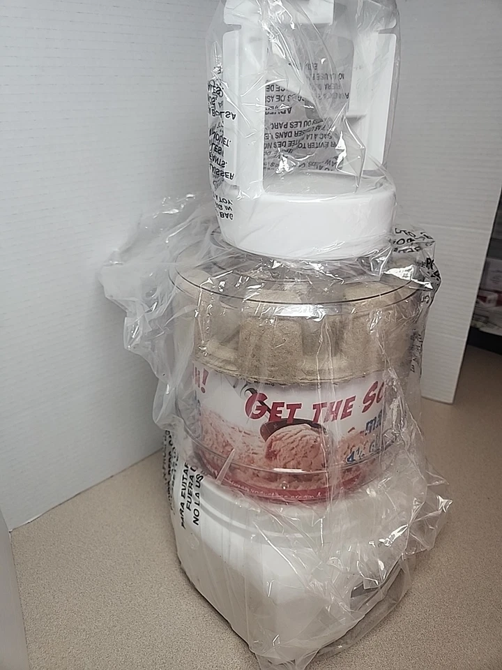 Máquina para hacer yogur, helados y sorbetes congelados Cuisinart 1,5 cuartos de galón nueva en caja Foto 2 de 4