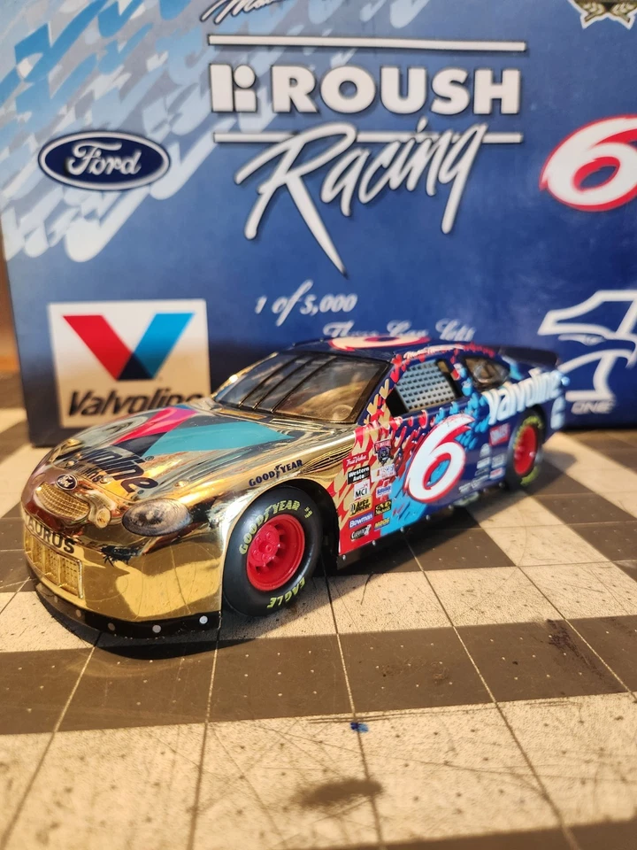  Roush Mark Martin No.6 Racing Champions 3 Car Set New In Box Serial No. 3555 - Image 4 of 4