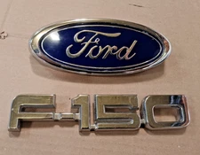 87 88 89 90 91 Ford truck blue oval grill ornament emblem F150 fender chrome