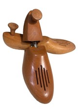 Vintage Earl Natural Wooden Shoe Trees Stretchers Size 10 Made in Yugoslavia