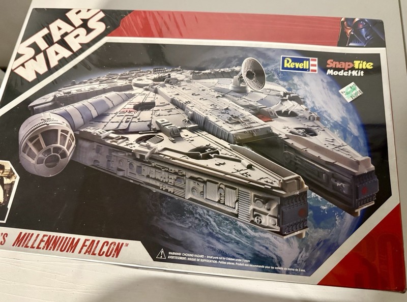 Revell Star Wars Han Solo Millennium Falcon SnapTite Model Kit 85-1854 Sealed