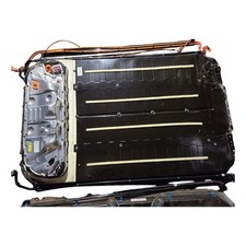 Batteria Tesla Model Y alta tensione lunga autonomia