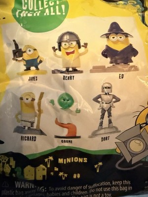 Wendys NEW Minions & Monsters Set Of 6 Toys SEALED kids Toy