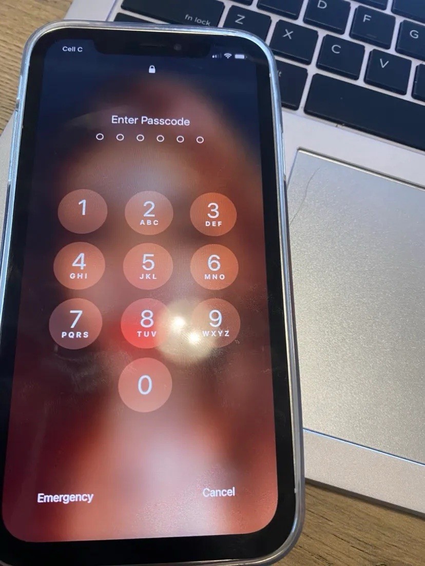 Iphone XR in 15 Pro Style