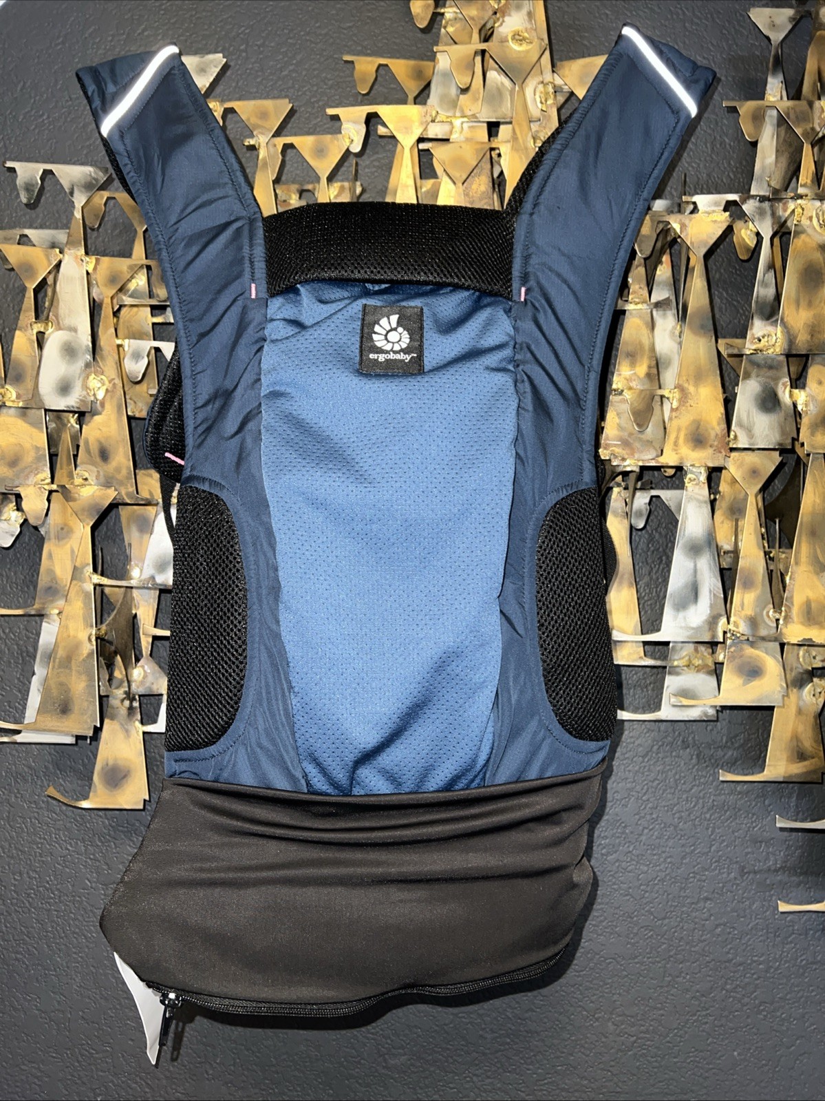NWT Ergo Baby Away Carrier Midnight Blue Newborn/Infant MUST