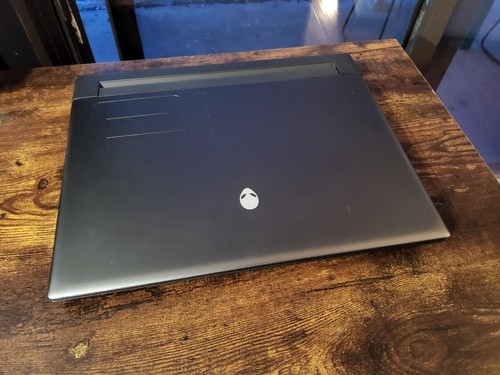 Alienware - m16 R1 16" Gaming Laptop QHD - NVIDIA GeForce RTX 4070 - 16 GB RAM