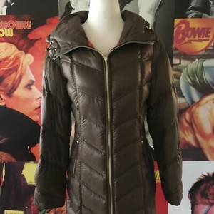 packable lightweight premium down