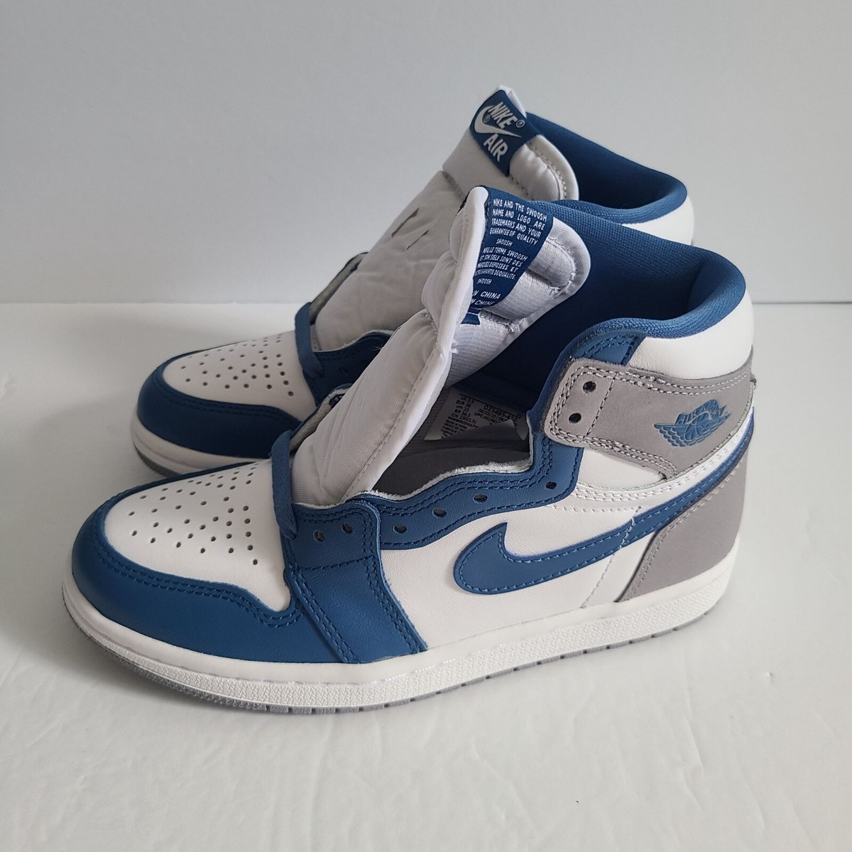 NEW Nike Air Jordan High OG True Blue Shoes DZ5485-410 Size 4 Womens 5.5 Blue Nike Air Jordan 1 Retro High OG True Blue White DZ5485-410  main image 2