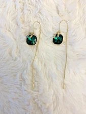 Fashion earrings 14K Gold-plated Faux Emerald w. D Letter Elegant Chian Threader