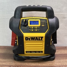 DEWALT DXAEJ14 Portable Jump Starter