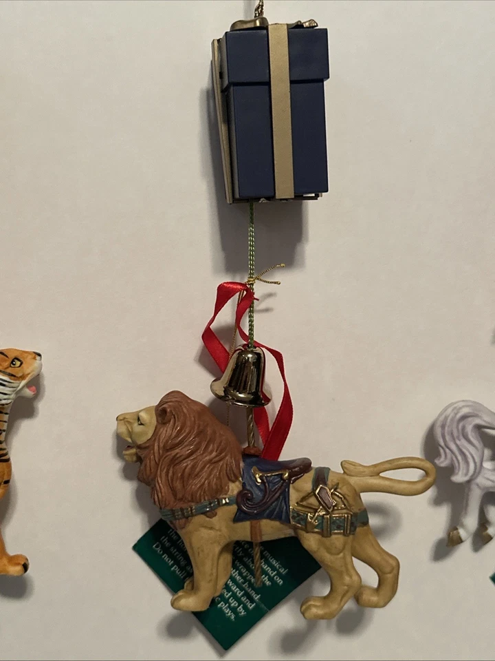 Винтажные рождественские украшения Heritage House музыкальная карусель лошадь ~ лев лошадь тигр - Изображение 3 из 4