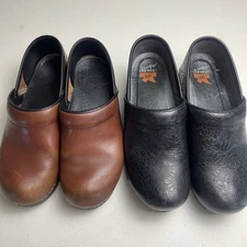 2 Pair Dansko Clogs Size 38 Brown Black Floral Print