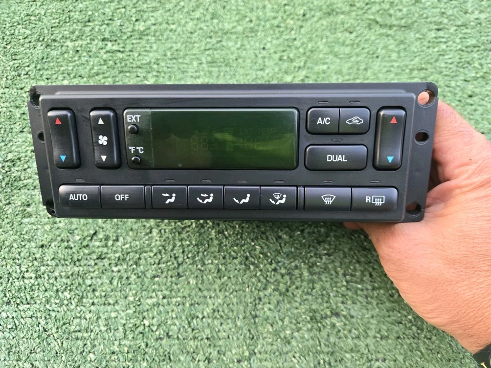 02 03 Ford Expedition AC Climatizador Temperatura Calentador Control OEM 3L1H-18C612 Digital OEM Foto 2 de 4