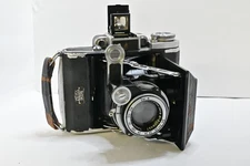 Zeiss Ikon Super Ikonta 531 w/Carl Zeiss 75mm f/3.5 Lens