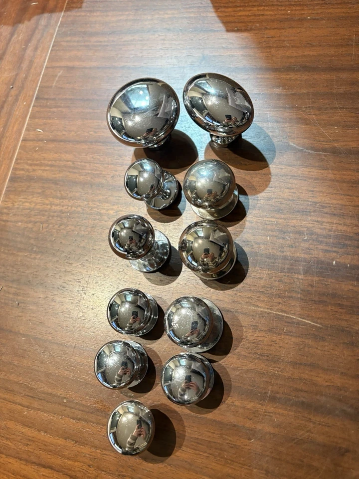 job lot polished chrome round door knobs - variety shapes and sizes - Image 3 of 4