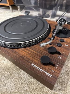 #ad 70#x27;s MCS 6500 Belt drive Turntable w Dust Cover Works Video $149.00