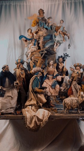 Presepe Napoletano tempio Sacra famiglia scena nativita' completa 78x60x130cm - Foto 5 di 12