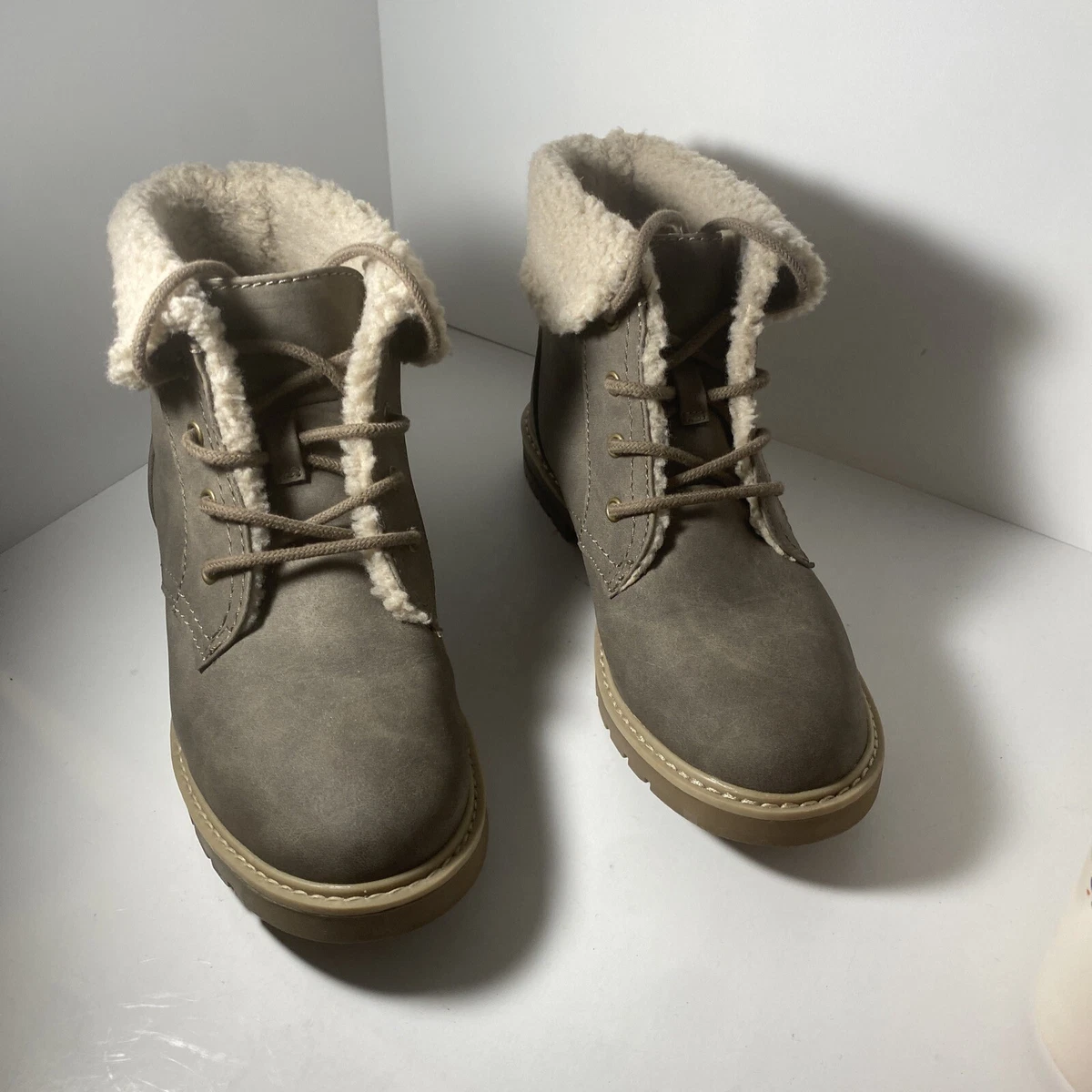 Sonoma Goods For Life Vitalize By Ortholite Taupe Color Ankle Boots 7 Medium