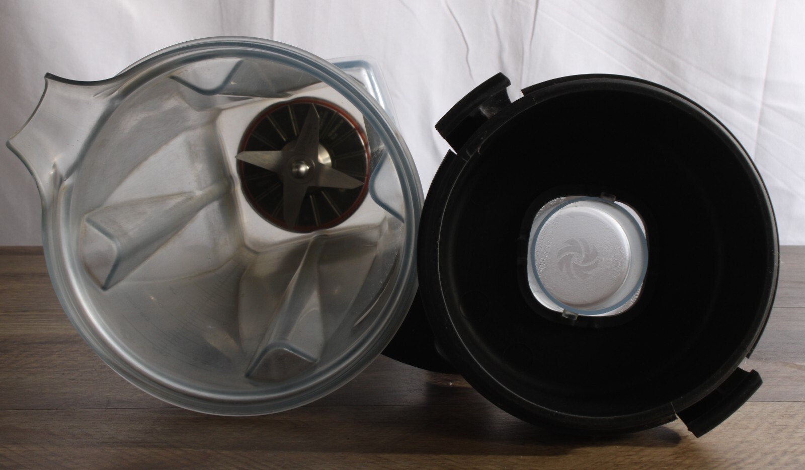 Vitamix 5200 ProfessionalGrade SelfCleaning Blender 64oz Container