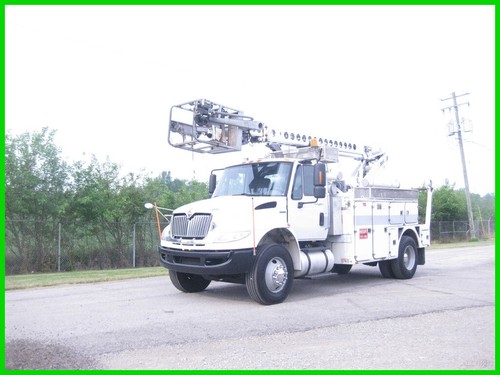 2011 INTERNATIONAL 4300 MAXXFORCE 7.6L TURBO DIESEL, ALLISON AC, WITH ALTEC
