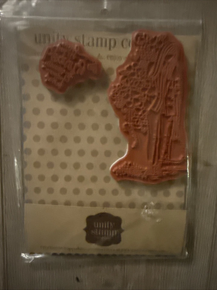 ¡Nuevo! Estampillas de goma de Unity Stamp Company Erica Girl Foto 2 de 2