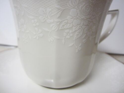 Lot of 4 sets Noritake Ivory China Chandon Gold Trim Cup and Saucer 7306 - Picture 2 of 8