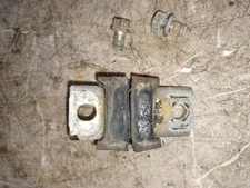 (1) 99-03 Mitsubishi Galant Front Sway Bar Suspension Stabilizer Bushing Mount