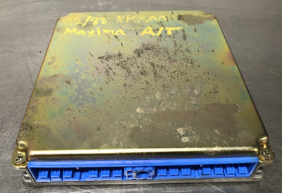 1989 Nissan Maxima A/T Engine Computer Ecu Ecm Pcm Control Module