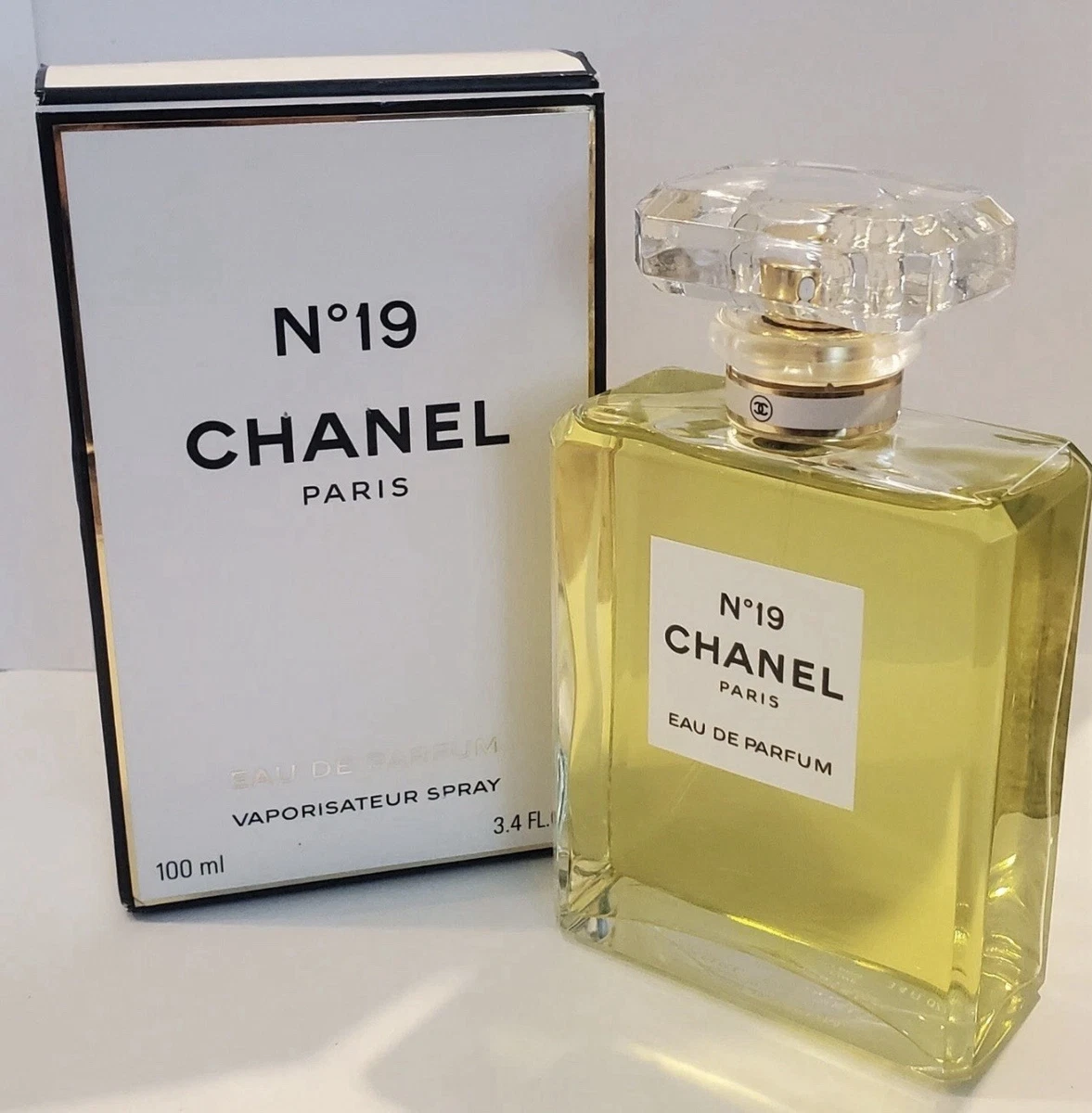 Spray Chanel No 19 Eau de Parfum for Women for sale | eBay
