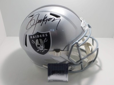 bo jackson royals football helmet BO JACKSON SIGNED LA OAKLAND RAIDERS Riddell FULL SIZE HELMET KC Royals BAS