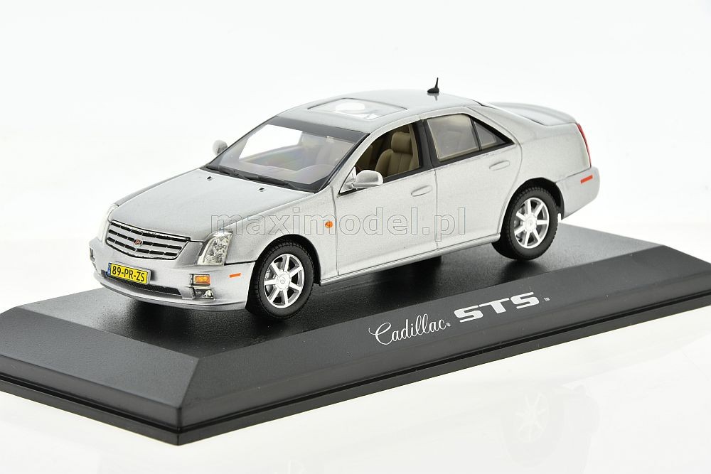 Norev Cadillac Sts 1:43 910015