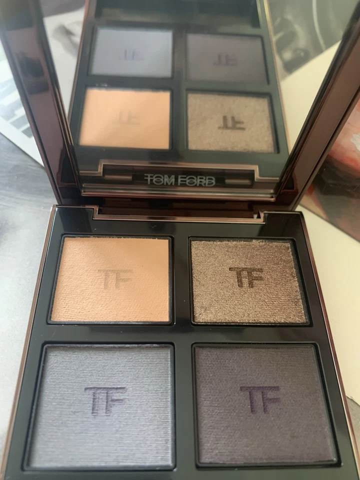 Tom Ford Eyeshadow Quad 45 Iconic Smoke RRP £74 New - Image 3 of 3