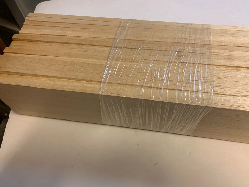 Lot of 5/16" x 3" x 36" Masters Grade Balsa Wood Strips Sheets MRC 16 Pieces - Image 3 of 4