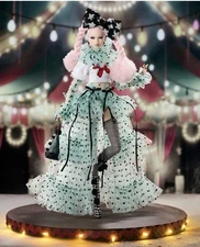 FASHION ROYALTY CLOWNESQUE NADJA Nu Face CABARET INTEGRITY TOYS DOLL NRFB