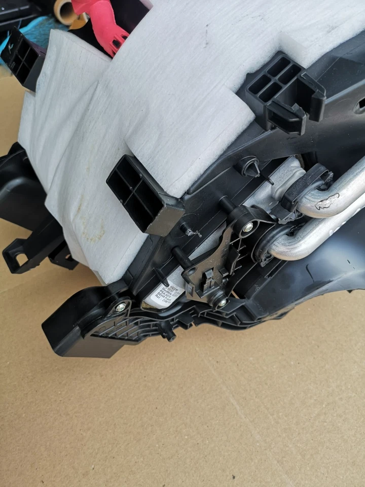 CITROEN DS3 2013 ПРИБОРНОЙ ПАНЕЛИ AC НАГРЕВАТЕЛЬ МАТРИЦЫ РАДИАТОРЫ ВЕНТИЛЯТОР СЕРДЕЧНИК КОРОБКА 9675394580 - Изображение 3 из 4