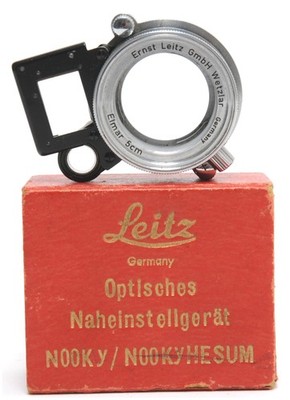 Leitz Leica NOOKY Close-Up Focusing Device 16500 in original red makers box for