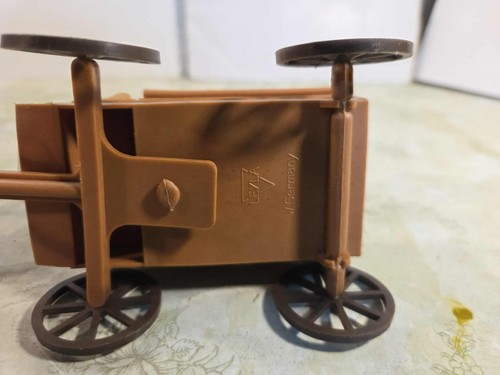 Firma Layla Western 2 Figuren Cowboys + Kutsche mit 2 Pferden - Bild 2 von 4